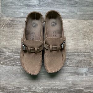 Birkenstock Buckley Clog (women’s)